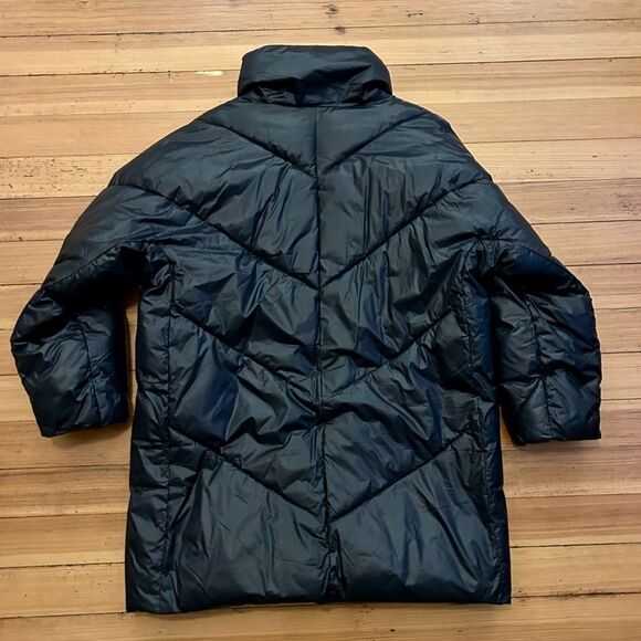 J. Crew Villa Puffer Coat with PrimaLoft. Size L. - Picture 4 of 15